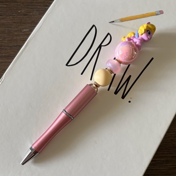 My Little Pony: Dazzle Feather handmade beaded pen - Picture 3 of 3